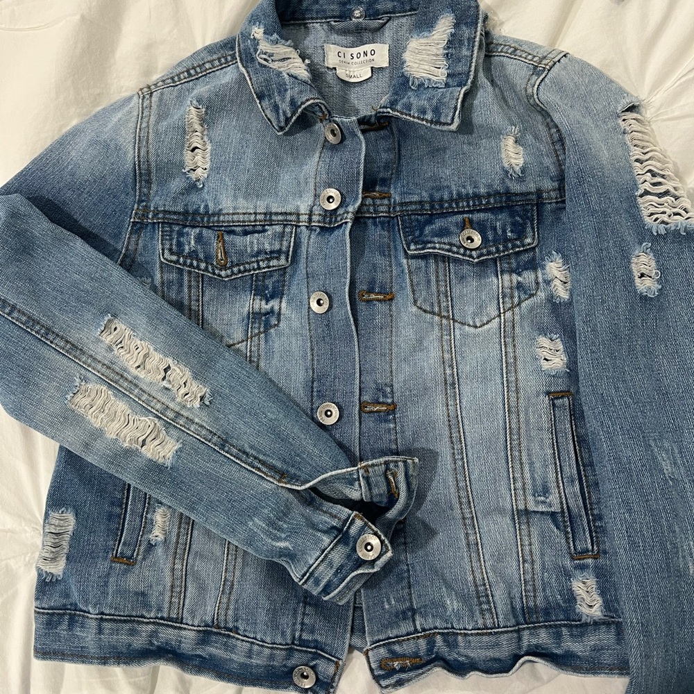 Ci Sono Distressed Blue Jean Jacket Cropped
